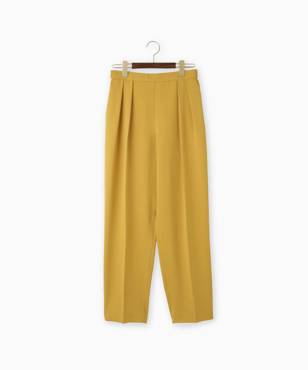 シンプルテーパードパンツ