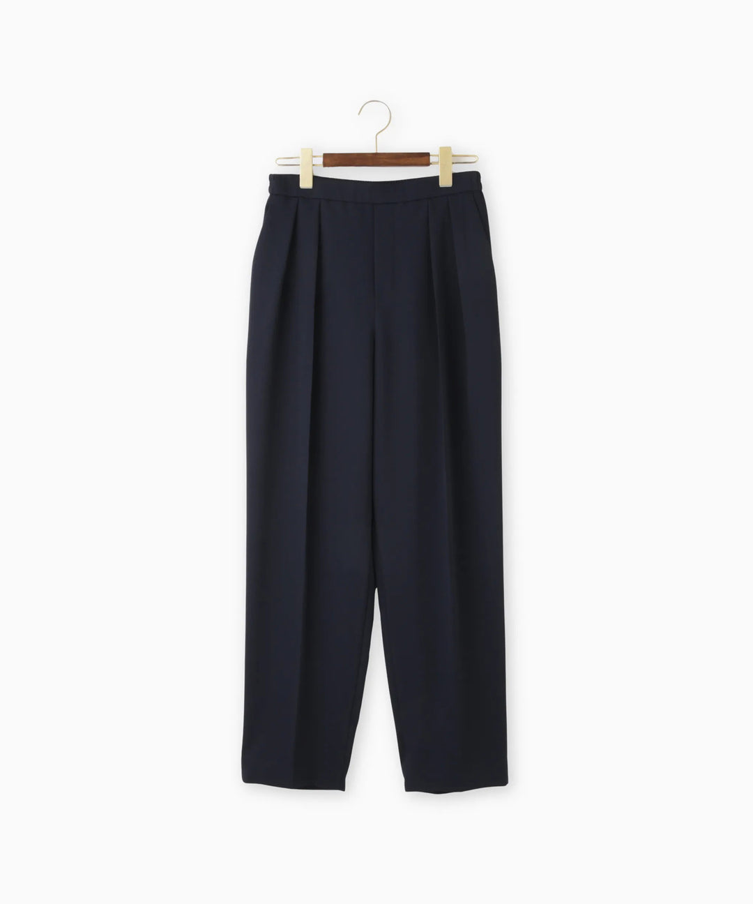 シンプルテーパードパンツ
