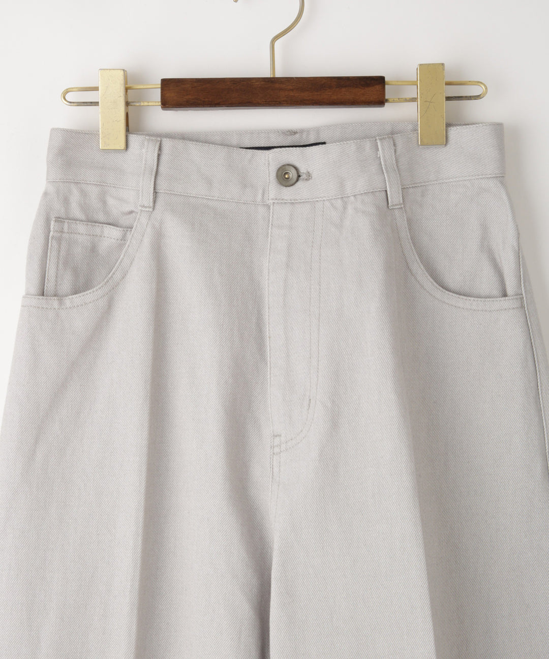 カーヴィーシルエットデニムパンツ