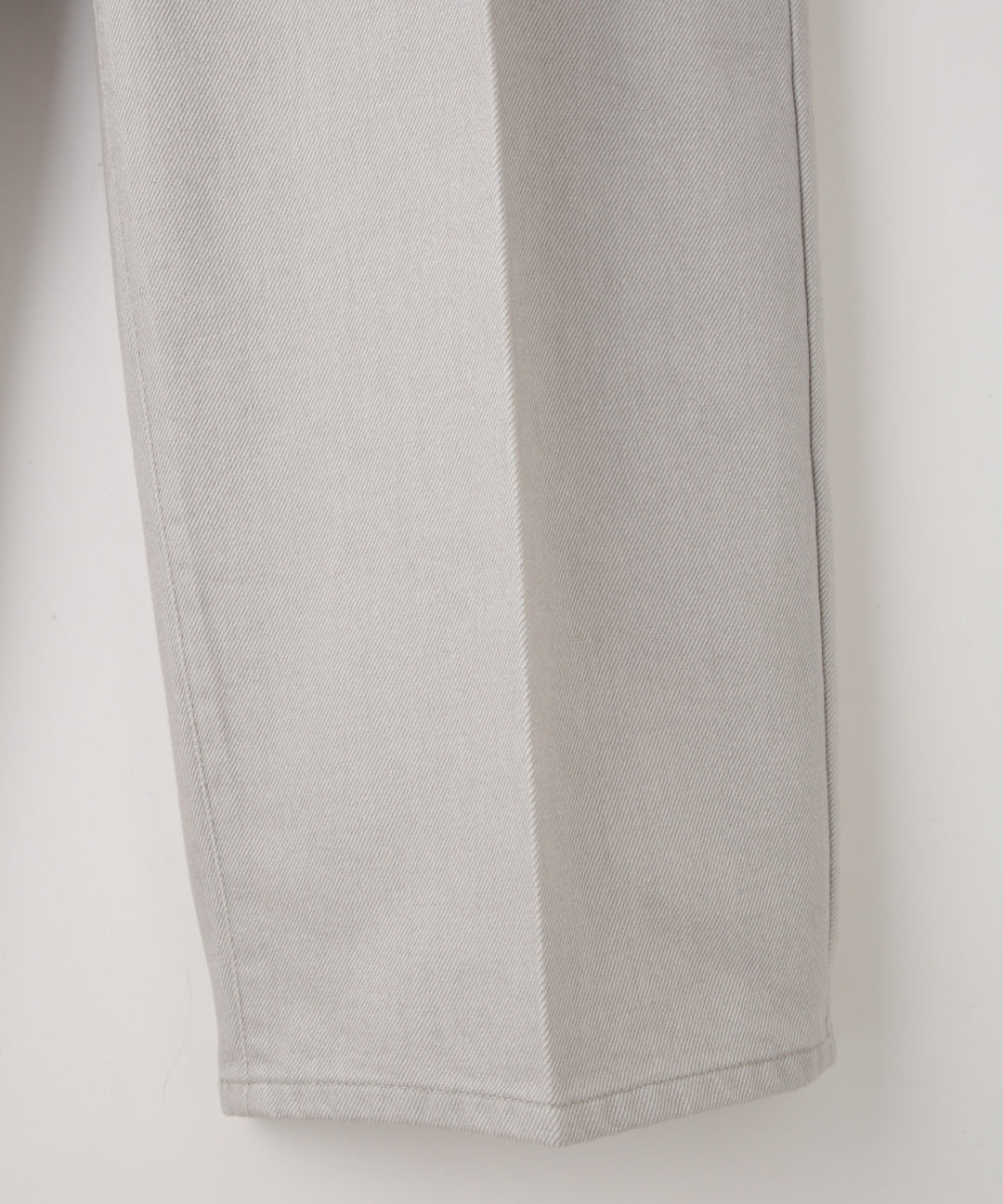 カーヴィーシルエットデニムパンツ