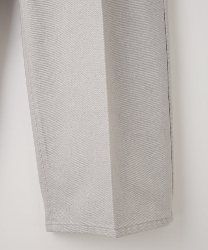 カーヴィーシルエットデニムパンツ