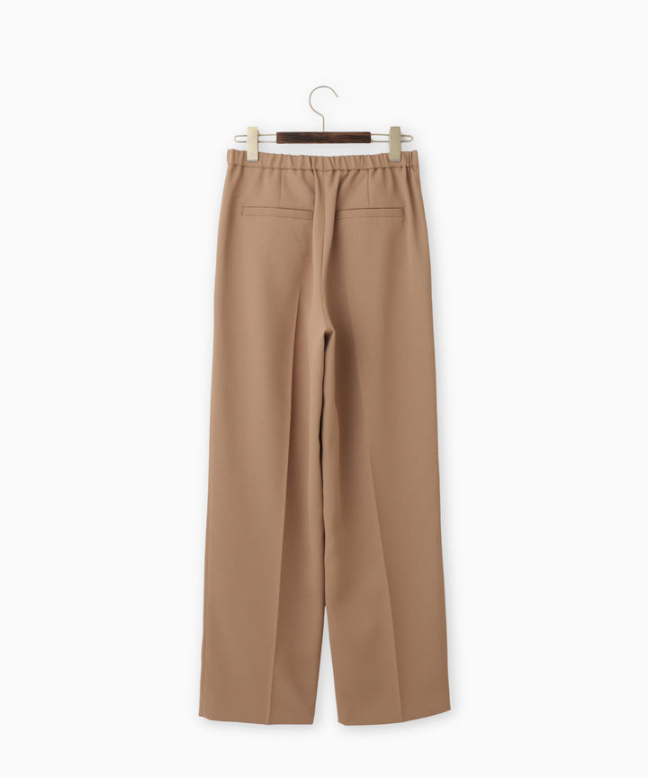 センタープレステーパードパンツ
