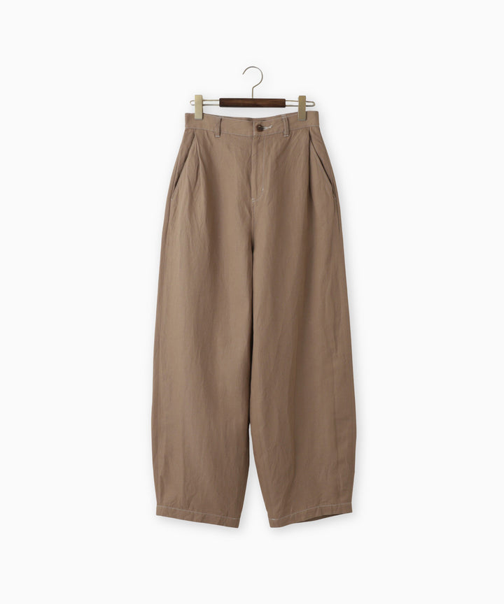 カーブシルエットデニムパンツ