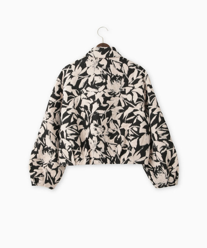 ジャガードブルゾン