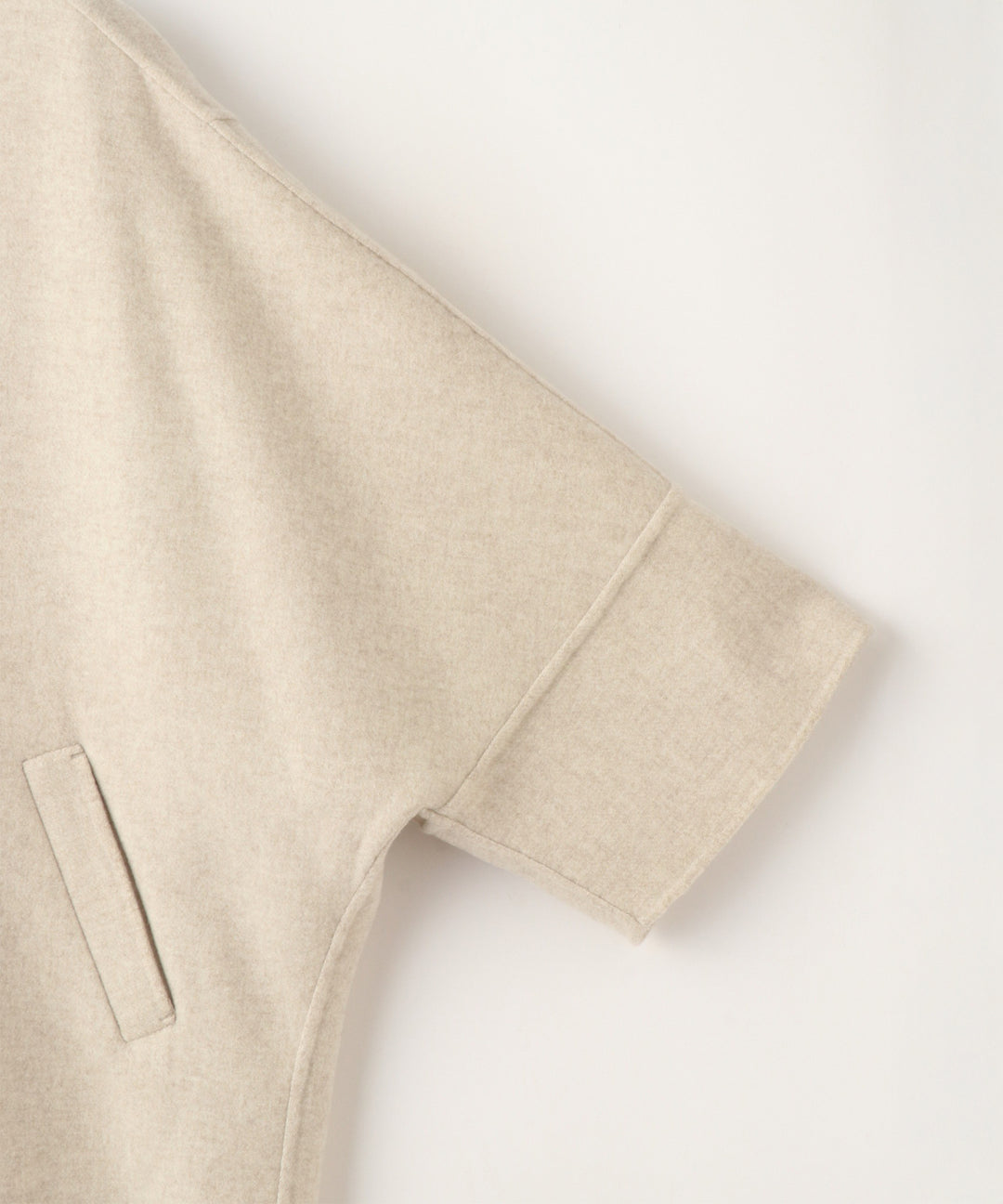 ノーカラーポンチョコート