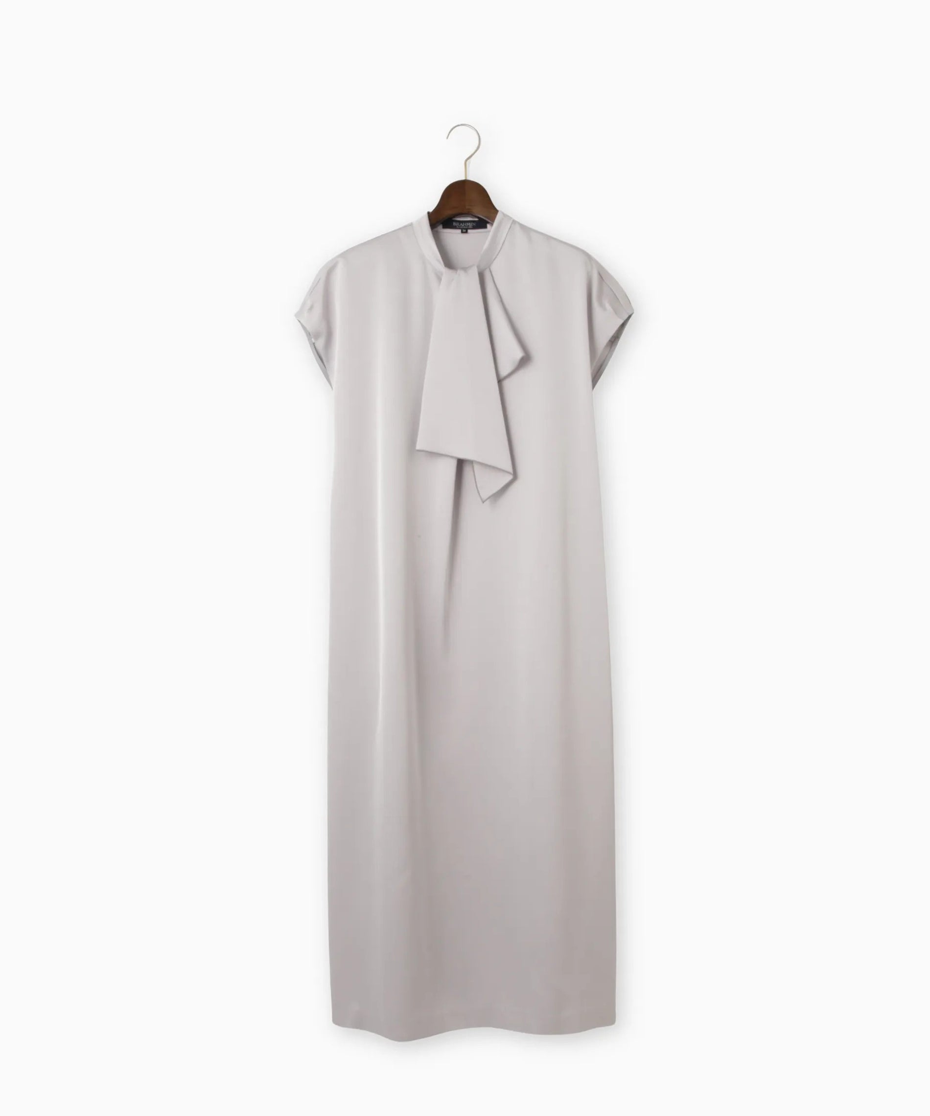 ドレープボウタイワンピース – FACE SANS FARD