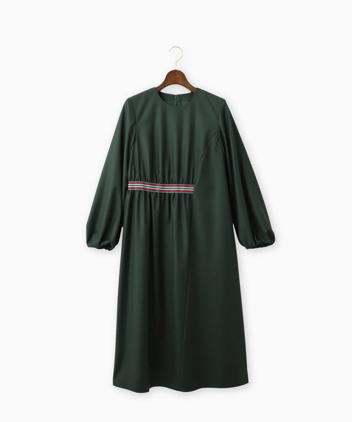ウエストラインテープワンピース