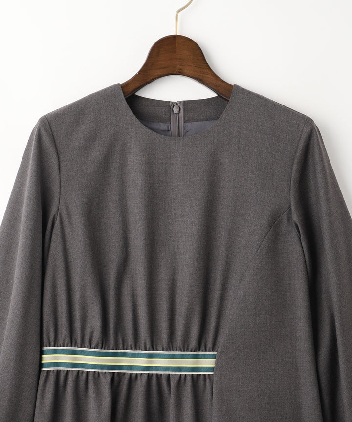 ウエストラインテープワンピース