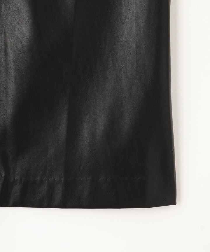 Vネックレザージャンスカ