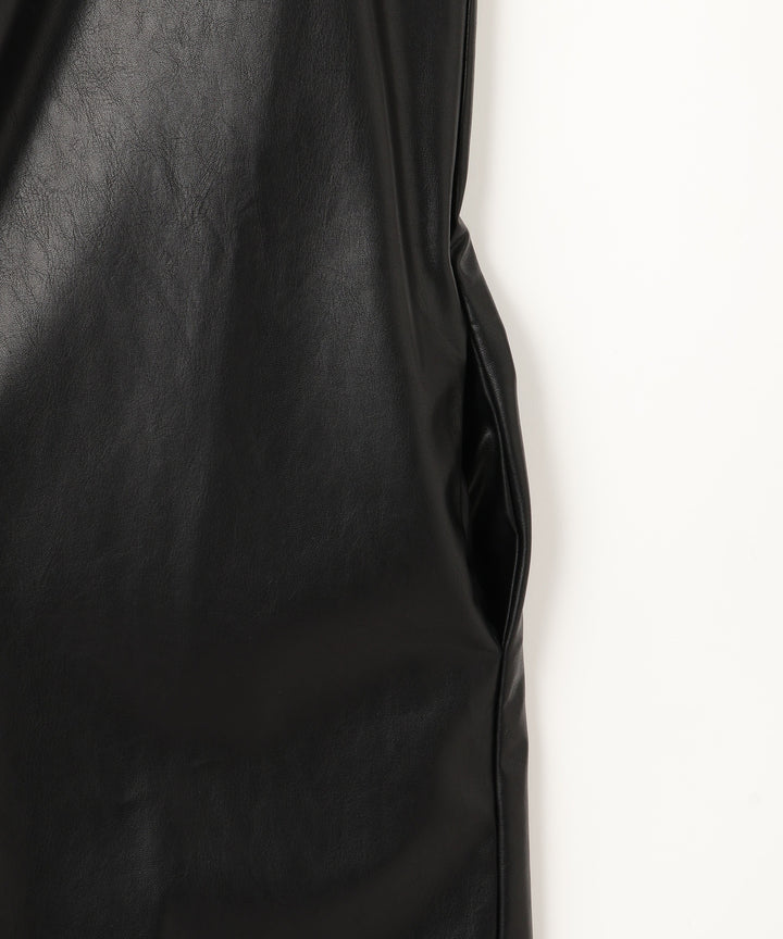 Vネックレザージャンスカ