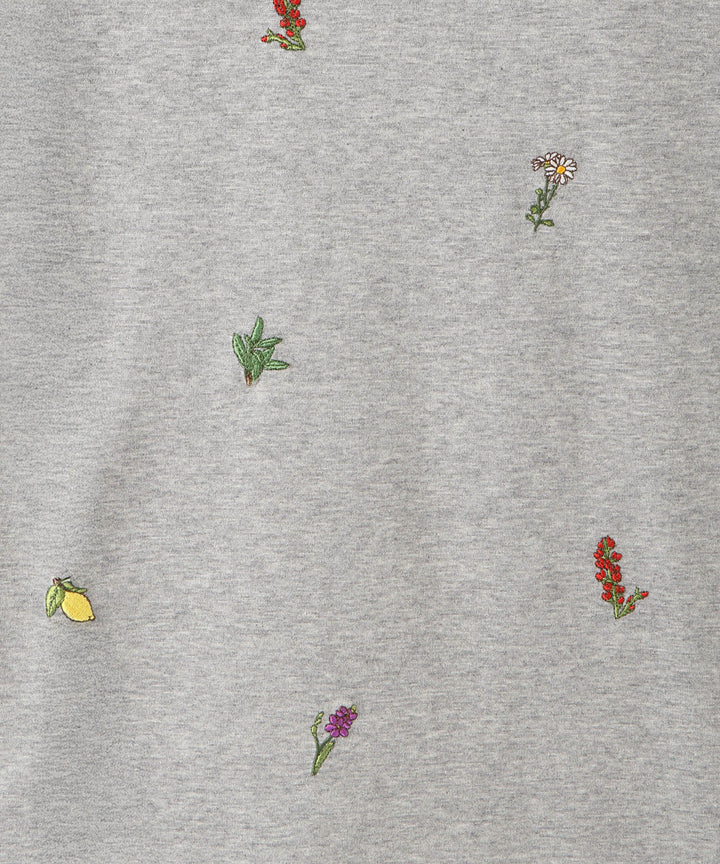 モチーフ刺繍Tシャツ