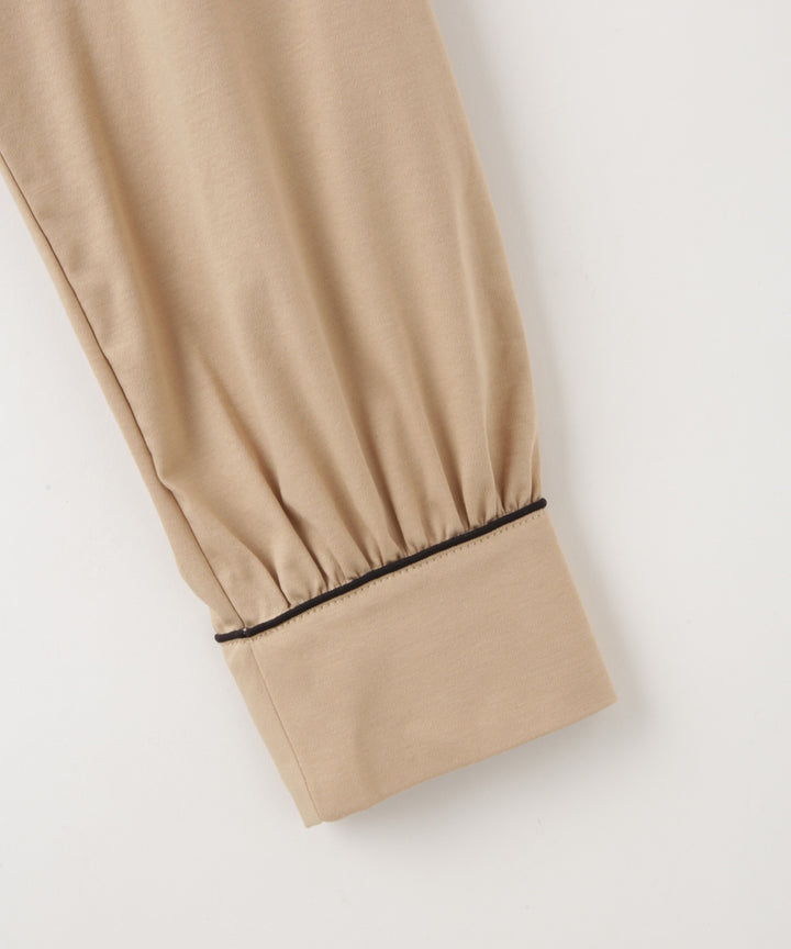 ボウタイデザイントップス