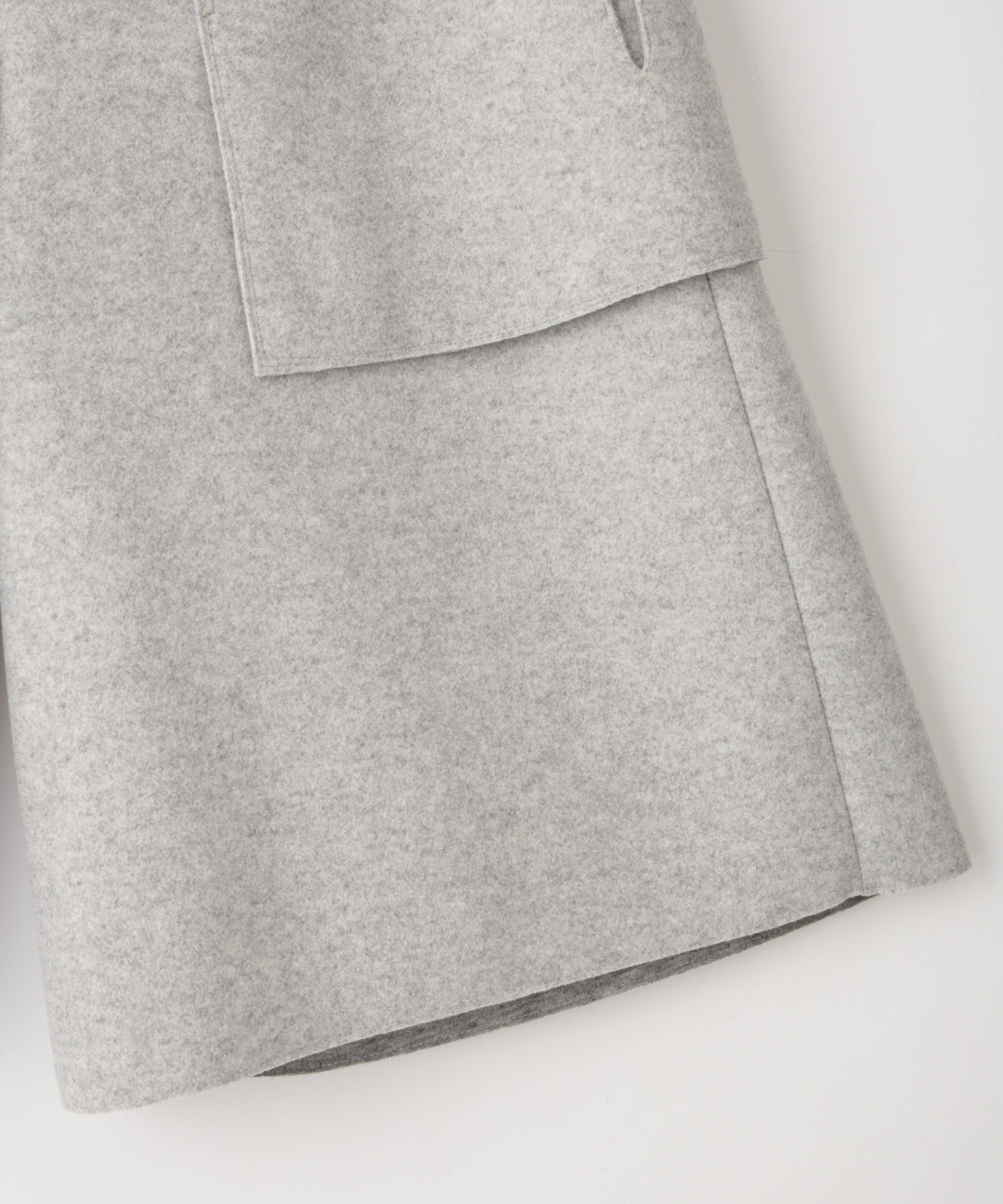 パイピングハーフパンツ