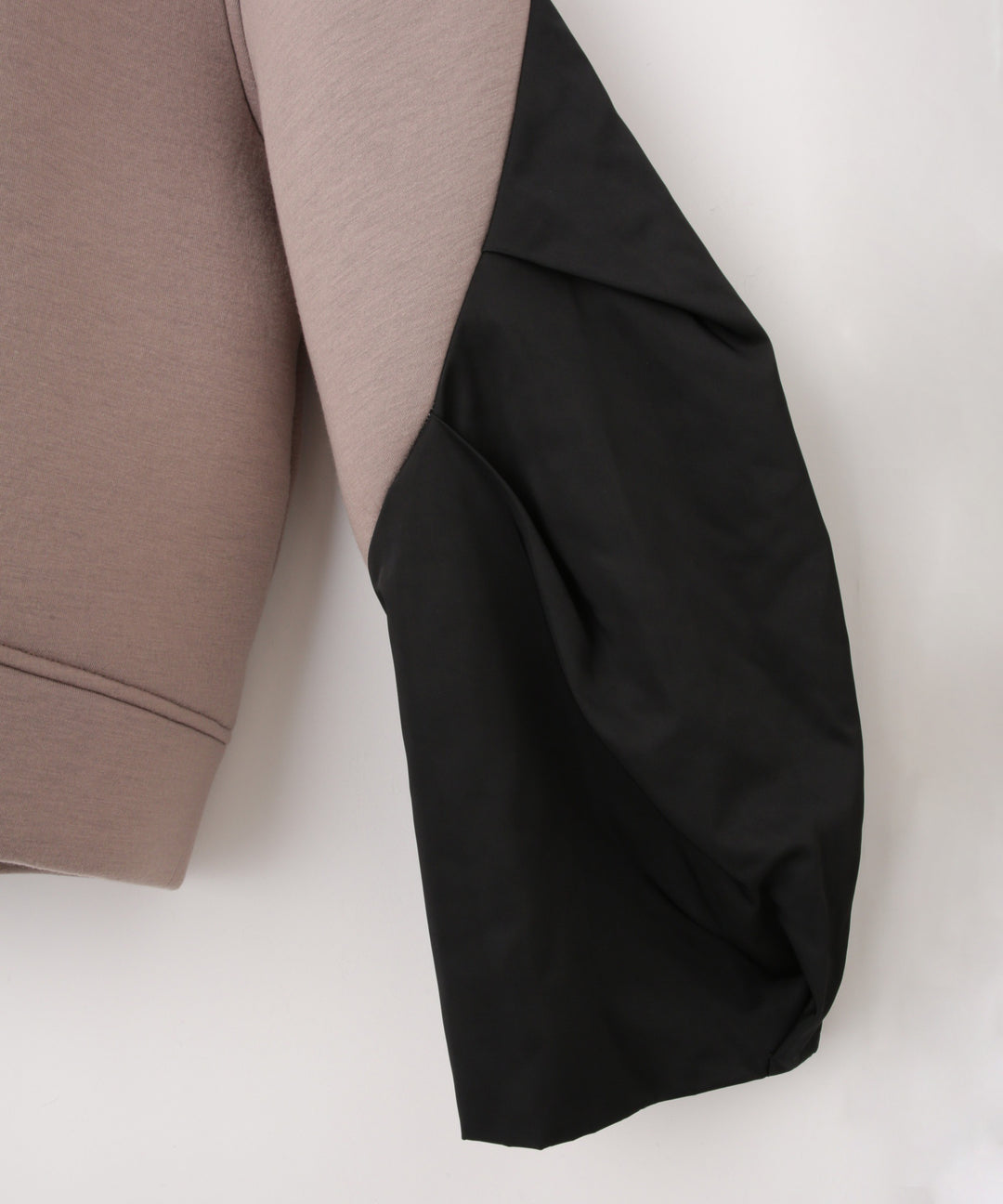 カットボンディングブルゾン