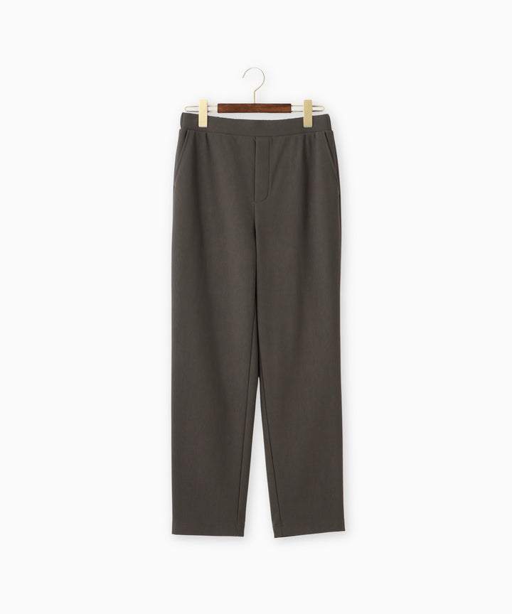 ストレッチテーパードパンツ