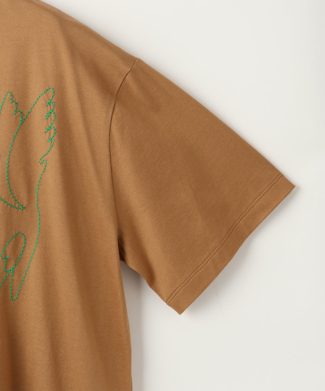 刺繍プリントカットソー