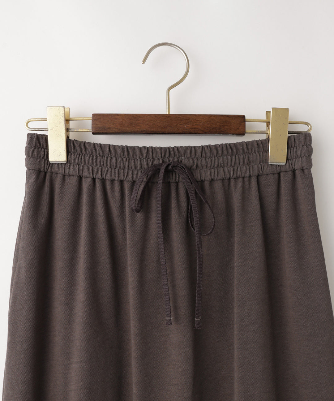 Straight long skirt