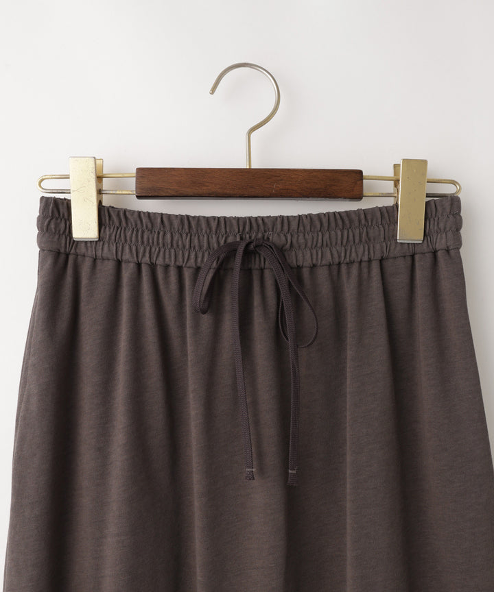 Straight long skirt