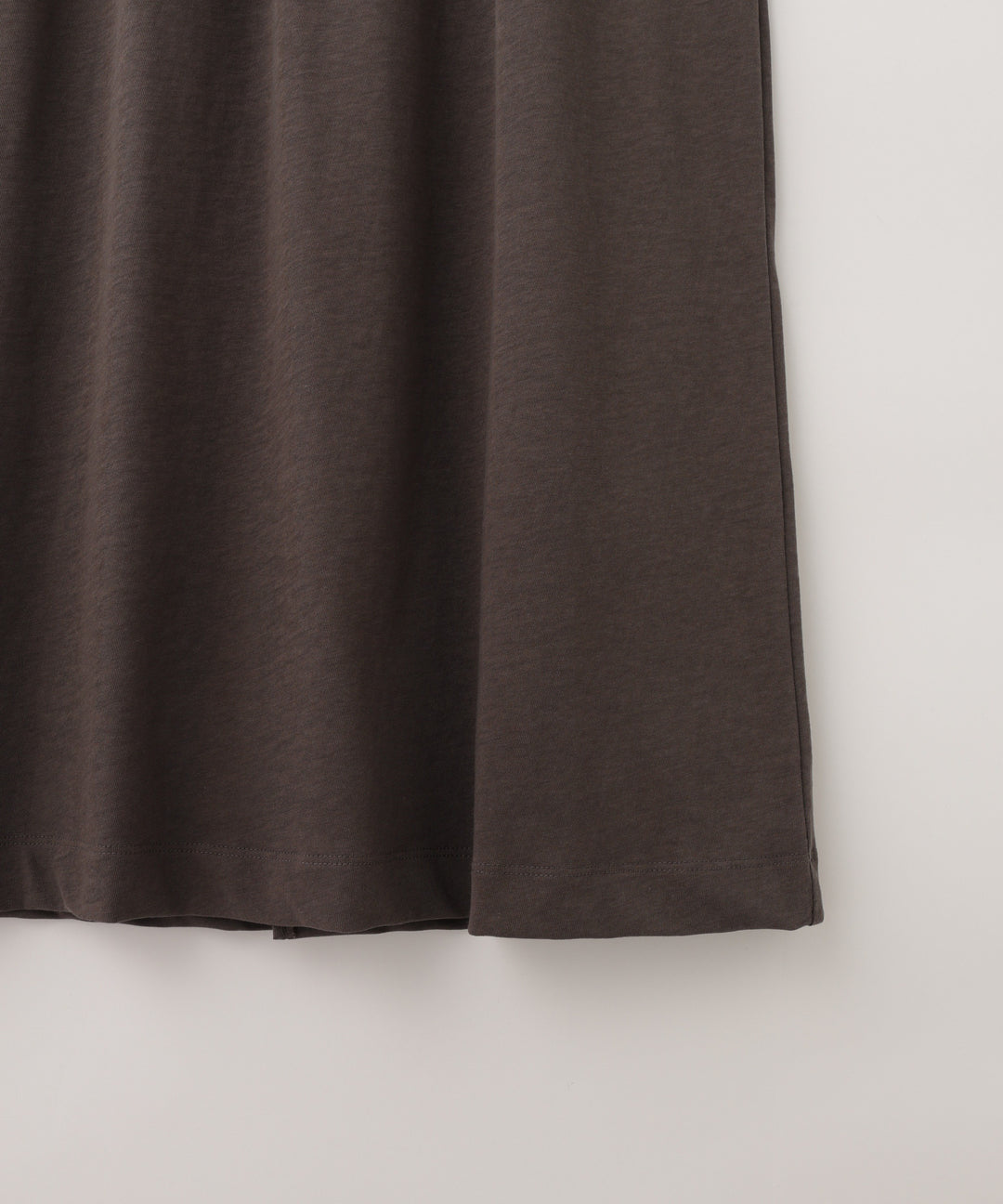 Straight long skirt