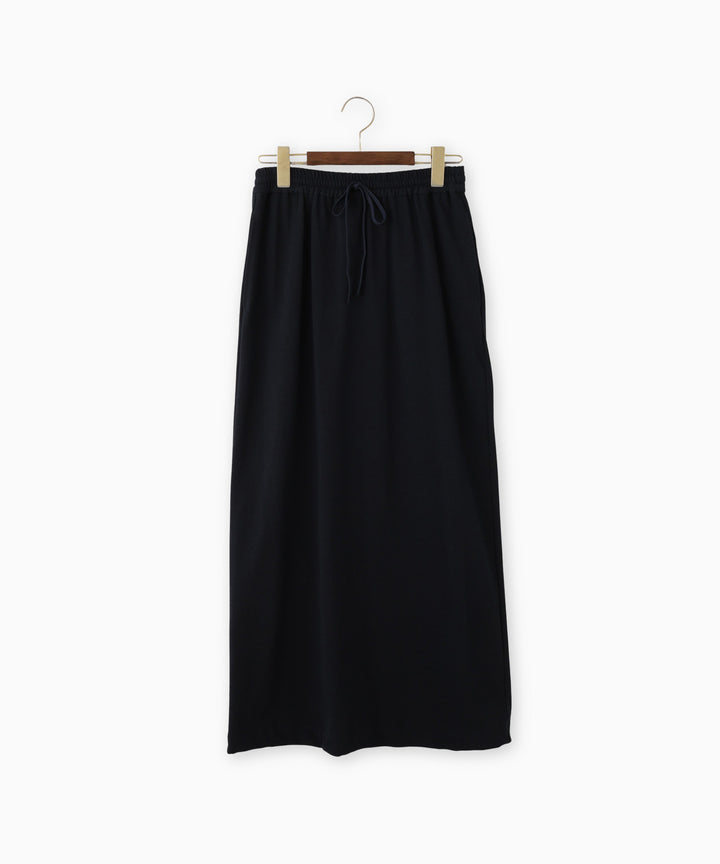 Straight long skirt