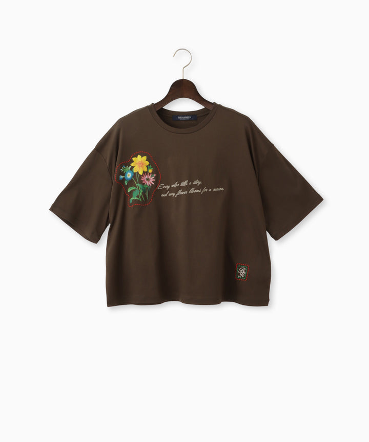 ステッチ刺繍フラワーデザインTシャツ
