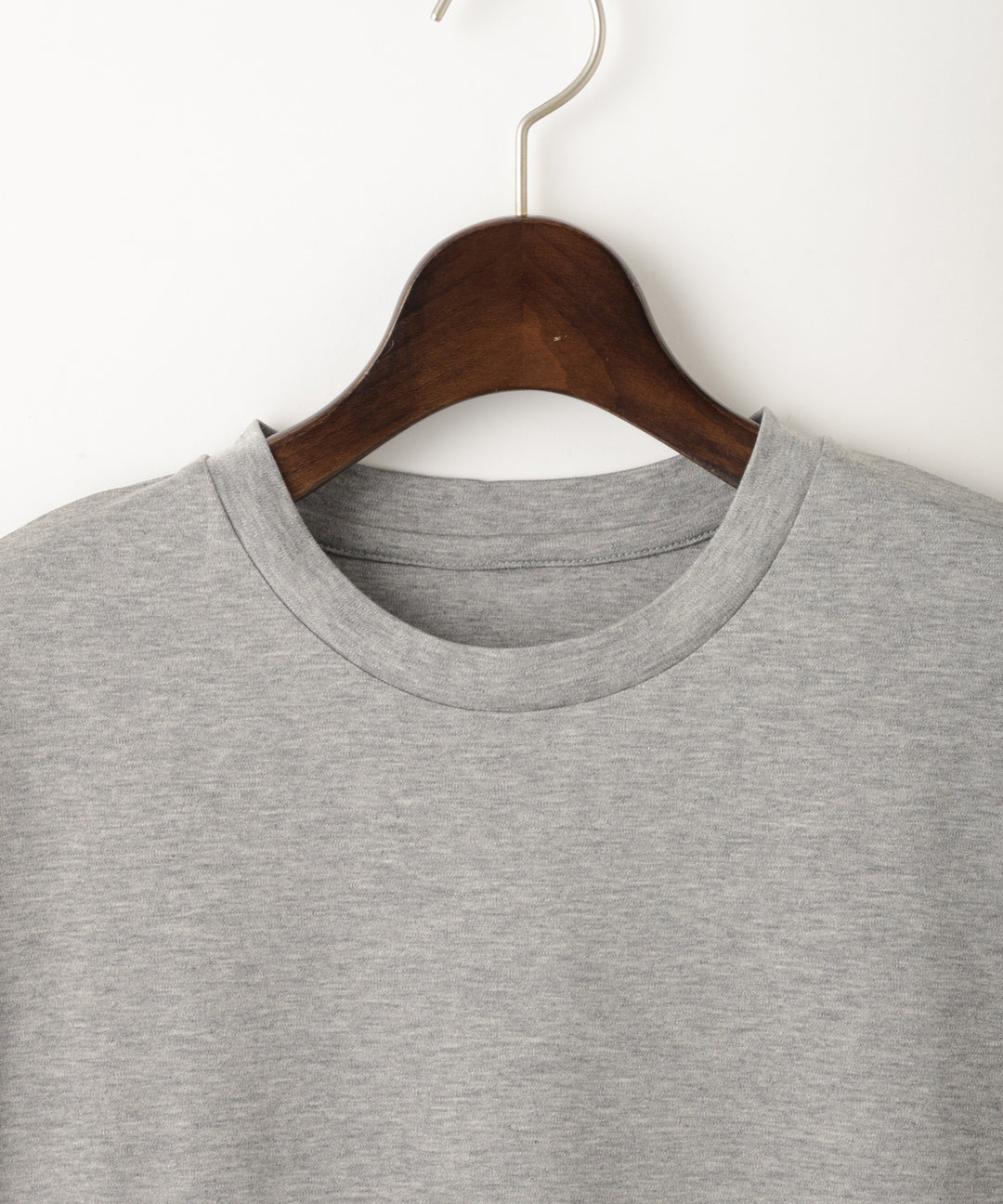 ベーシックコットンTシャツ
