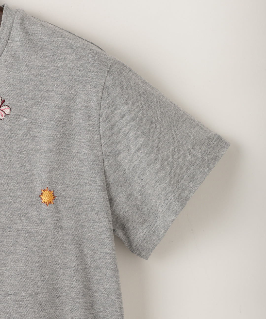 マリンモチーフ刺繍Tシャツ