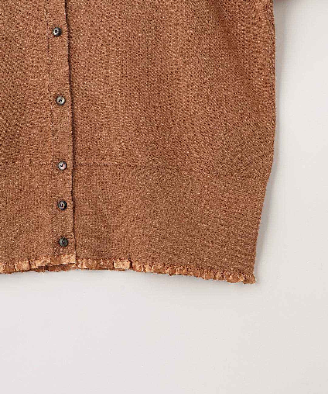 サテンテープフリルニットカーディガン