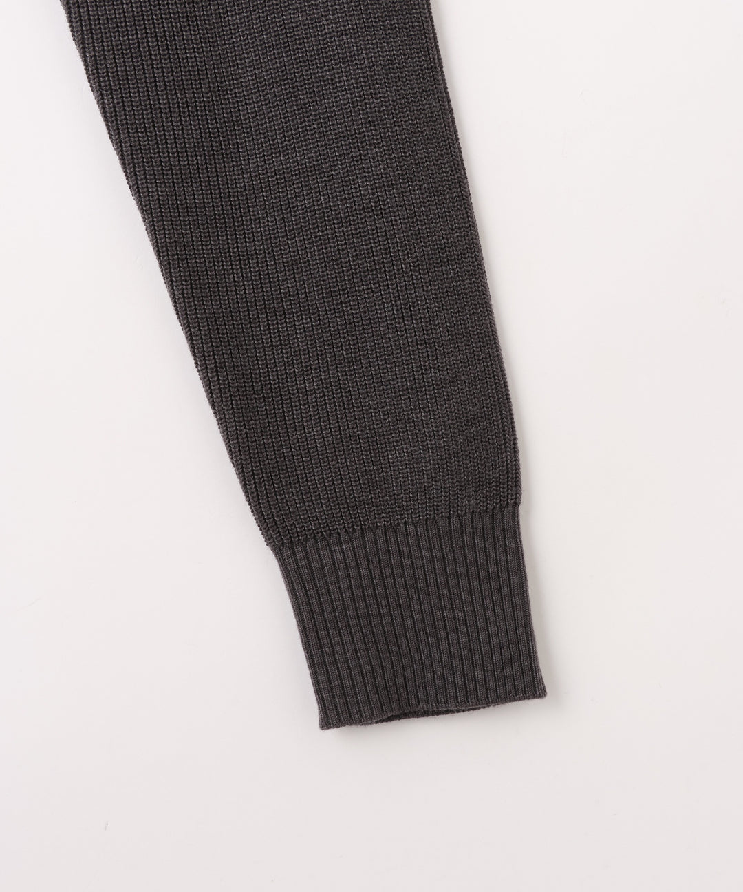 衿付きカラーラインニット