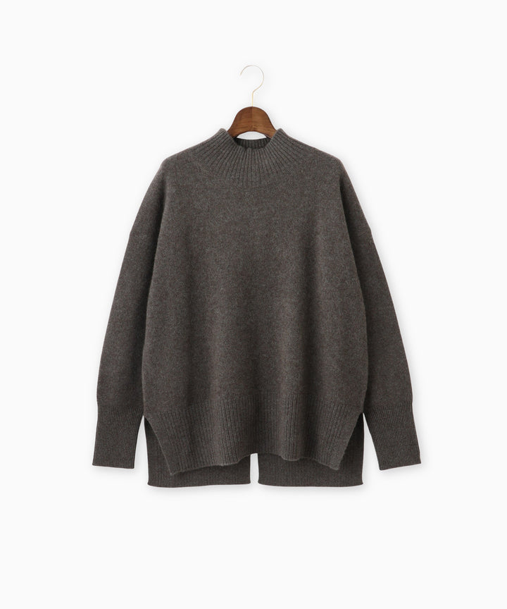 ハイネックヤクニット