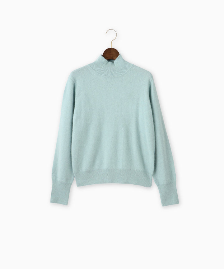 ラクーン混ハイネックニット