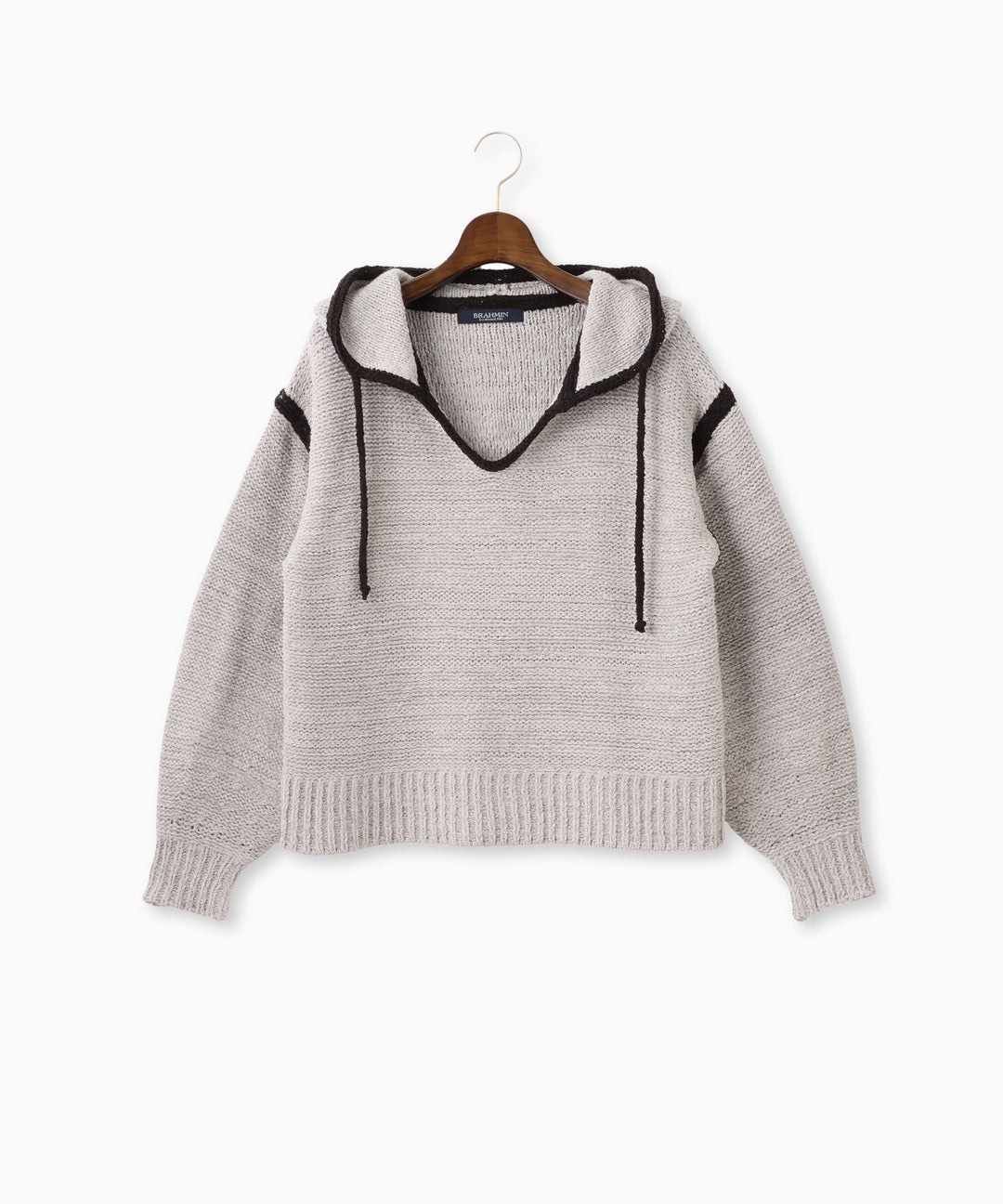 フード付きプルオーバーニット