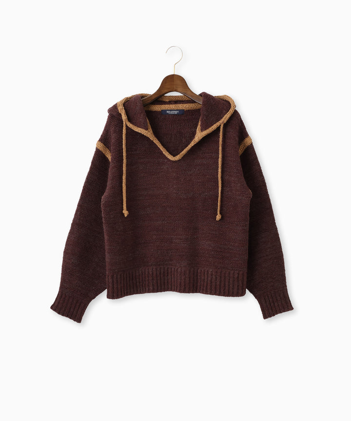 フード付きプルオーバーニット