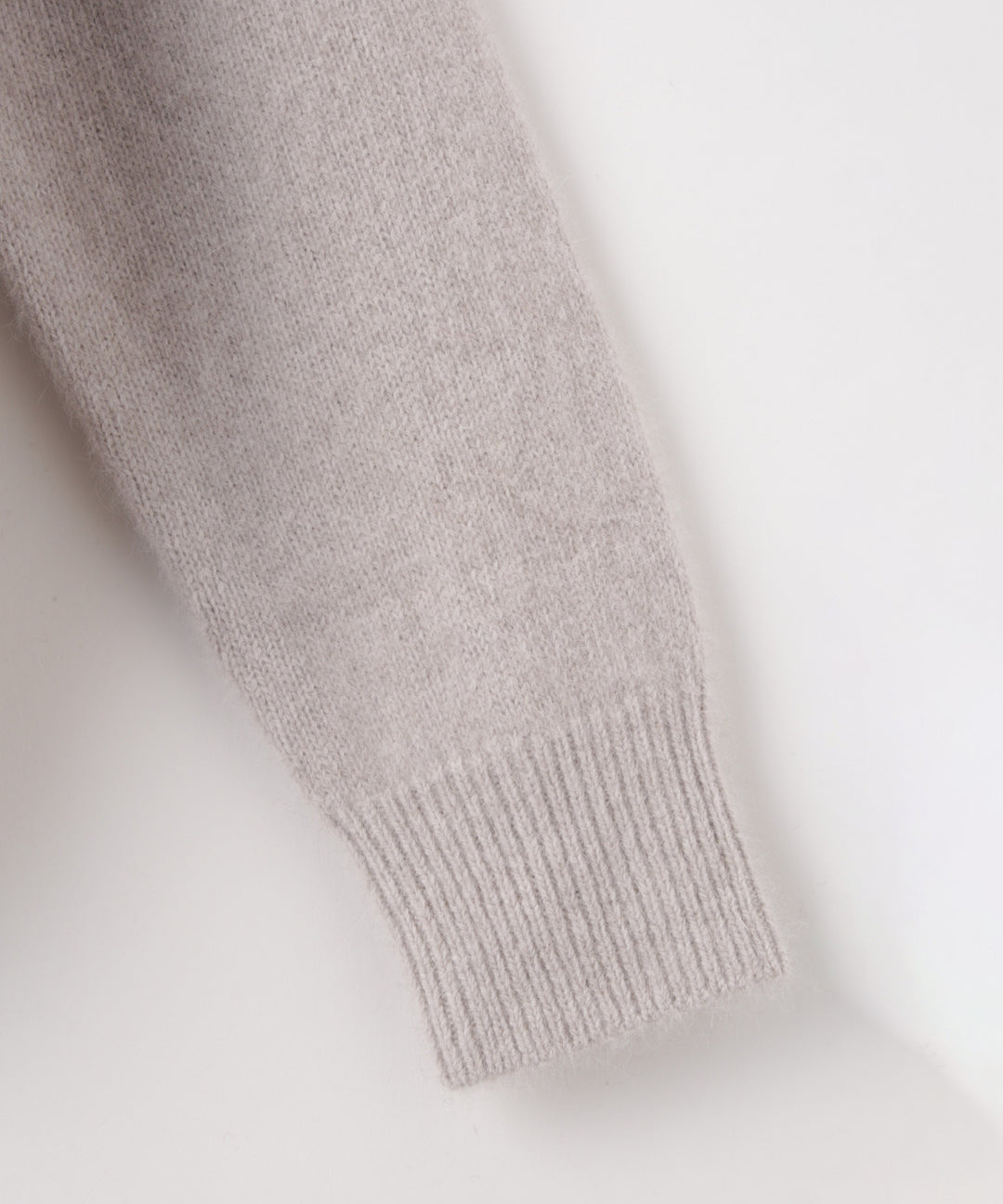 FOX混ラウンドヘムニットプルオーバー