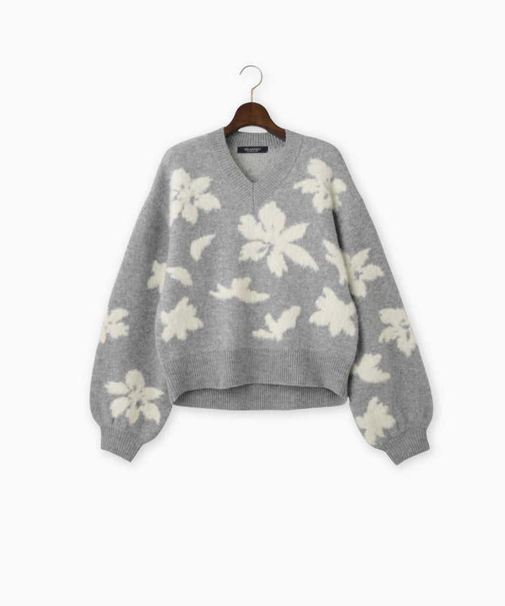 フェザーヤーンフラワー柄Vネックニット