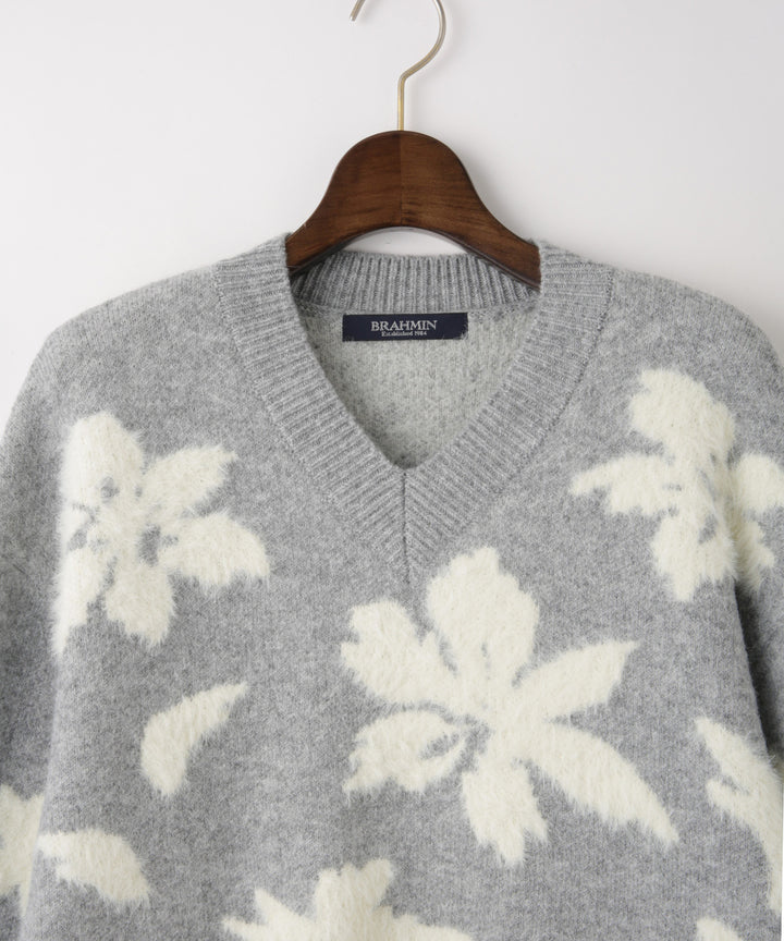 フェザーヤーンフラワー柄Vネックニット
