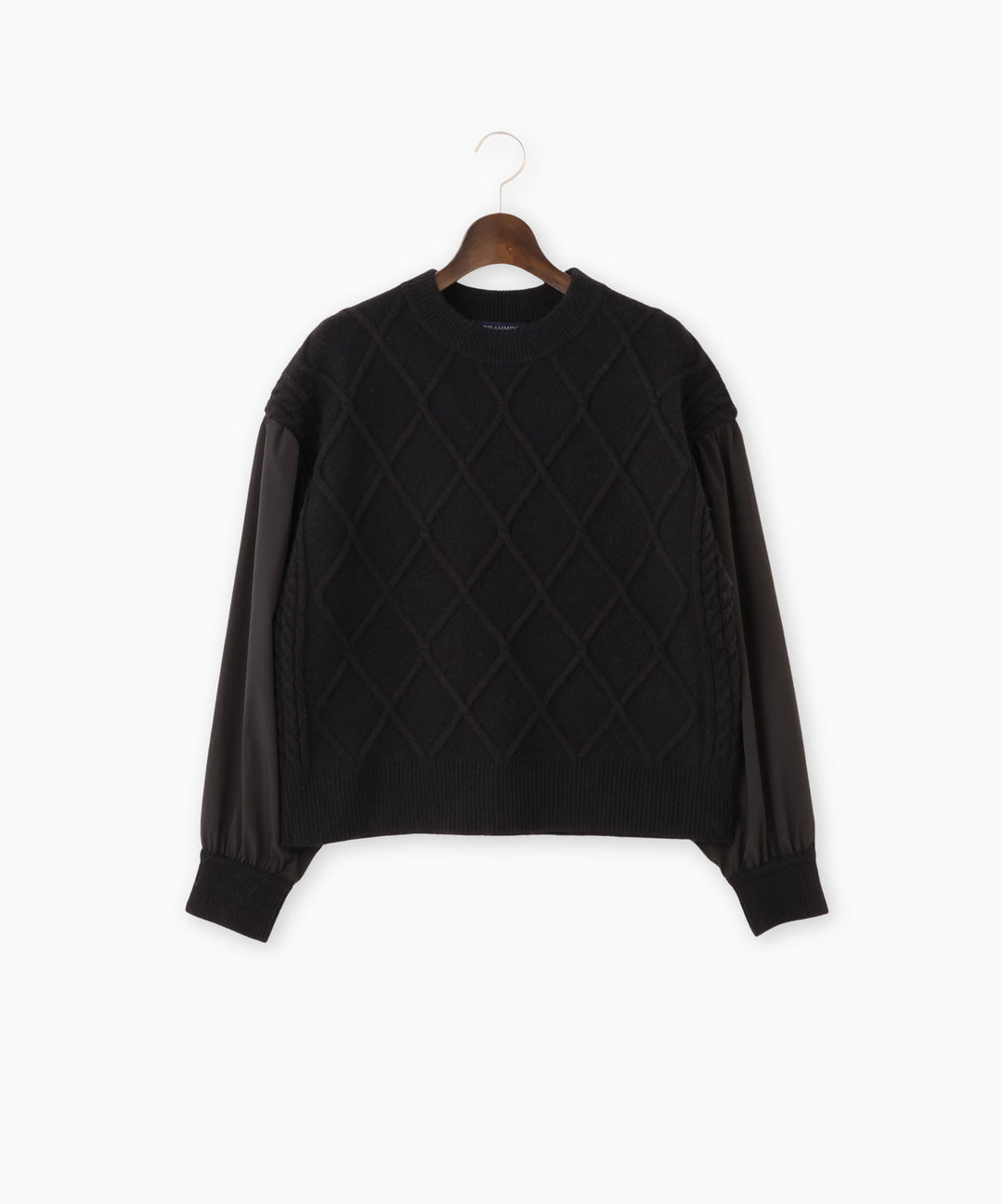 ケーブル×布帛スリーブ異素材ニット