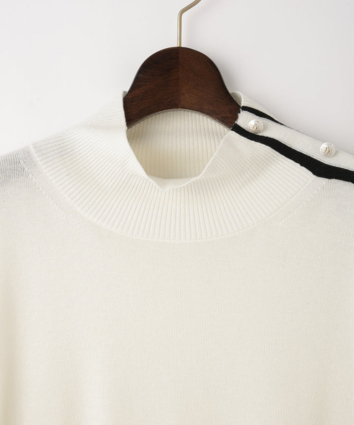 ラインテープスタンドネックニット