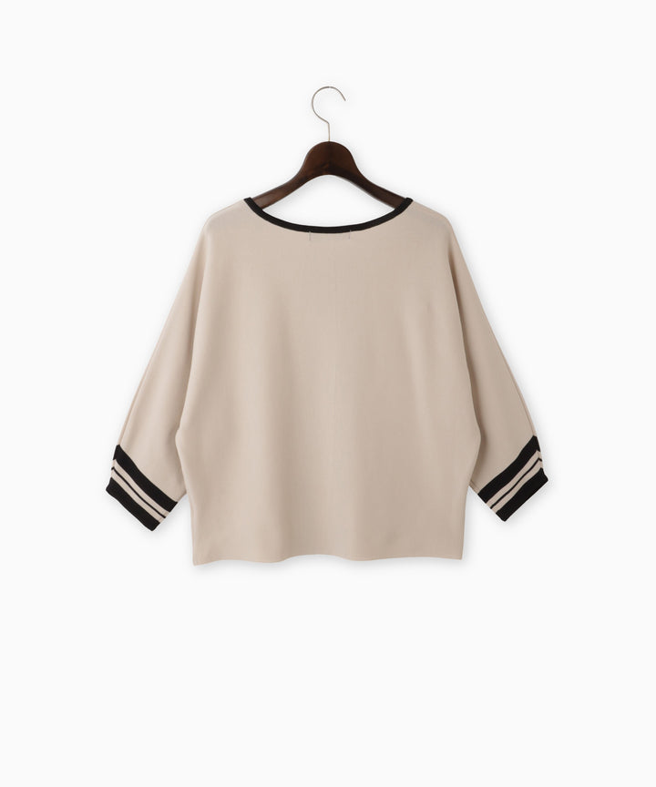 ドルマンスリーブニット