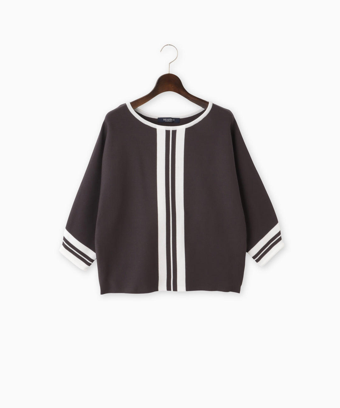 ドルマンスリーブニット