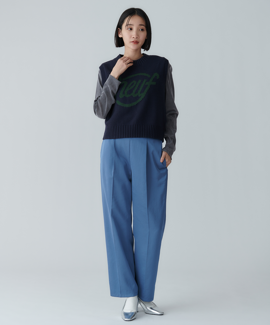 配色ロゴニットベスト
