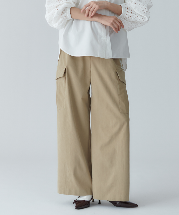 モデルH：165cm / 38 / ベージュ