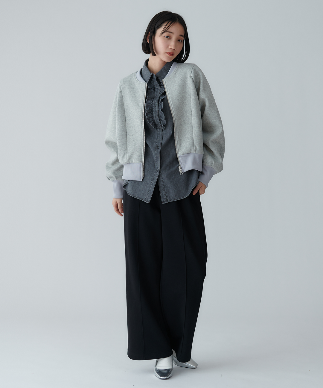 バックロゴカーディガン
