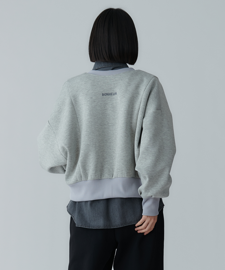 バックロゴカーディガン