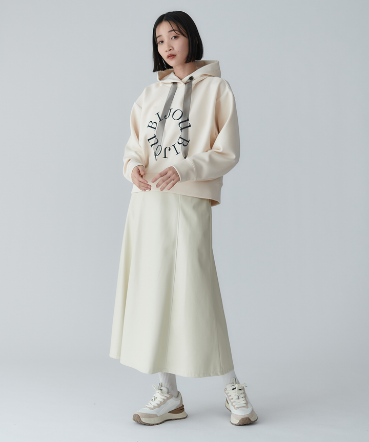 ロイヤルグロッシーフレアースカート
