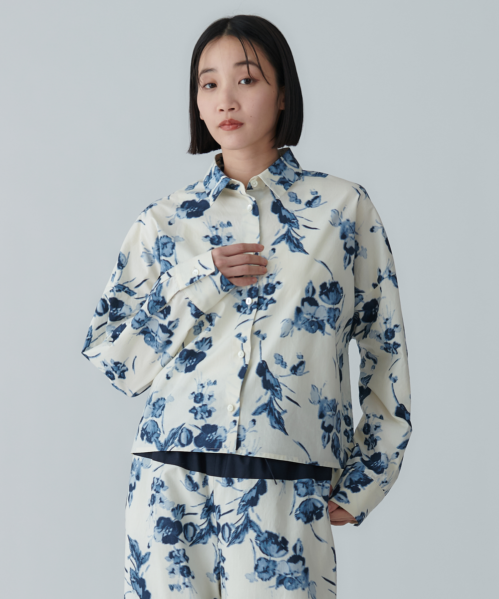 モデル H：165cm / 38 / アイボリー系