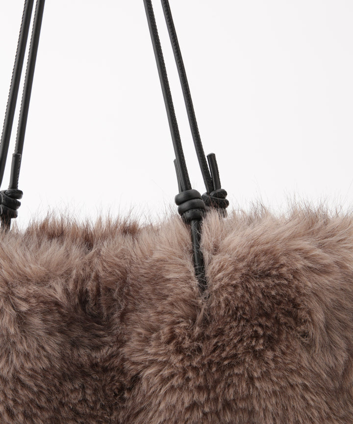 ボリュームファーバッグ