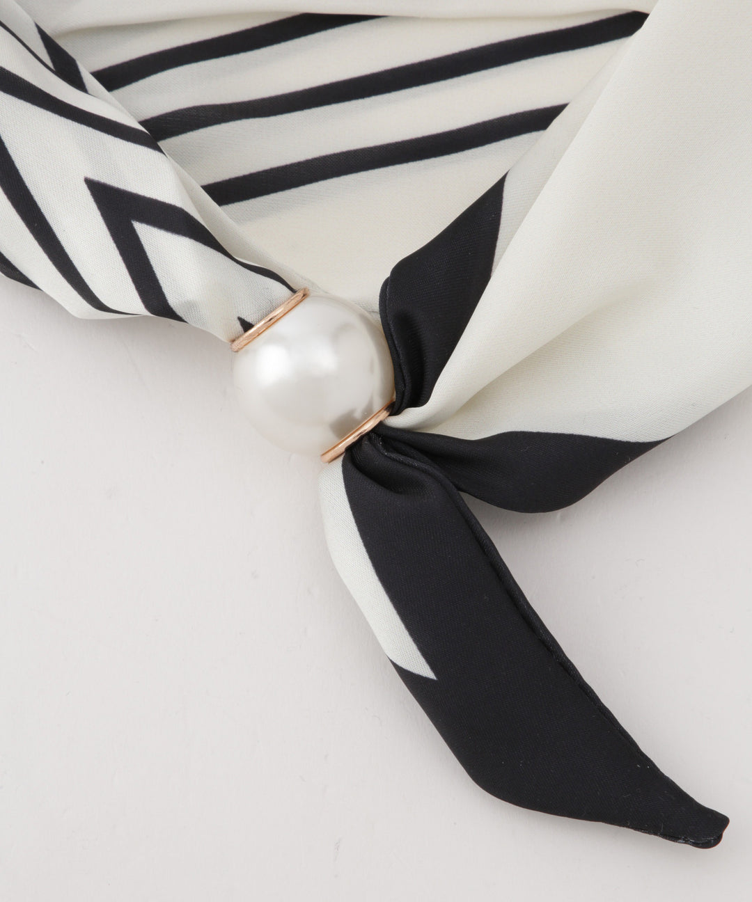 モノトーンスカーフ