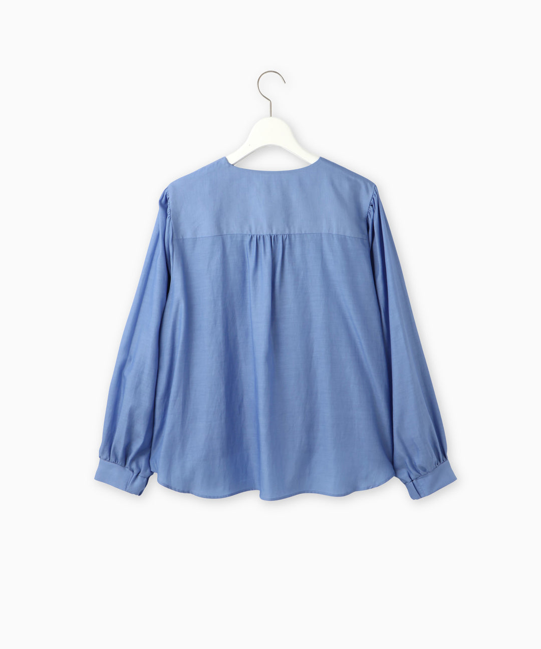 フリルブラウス