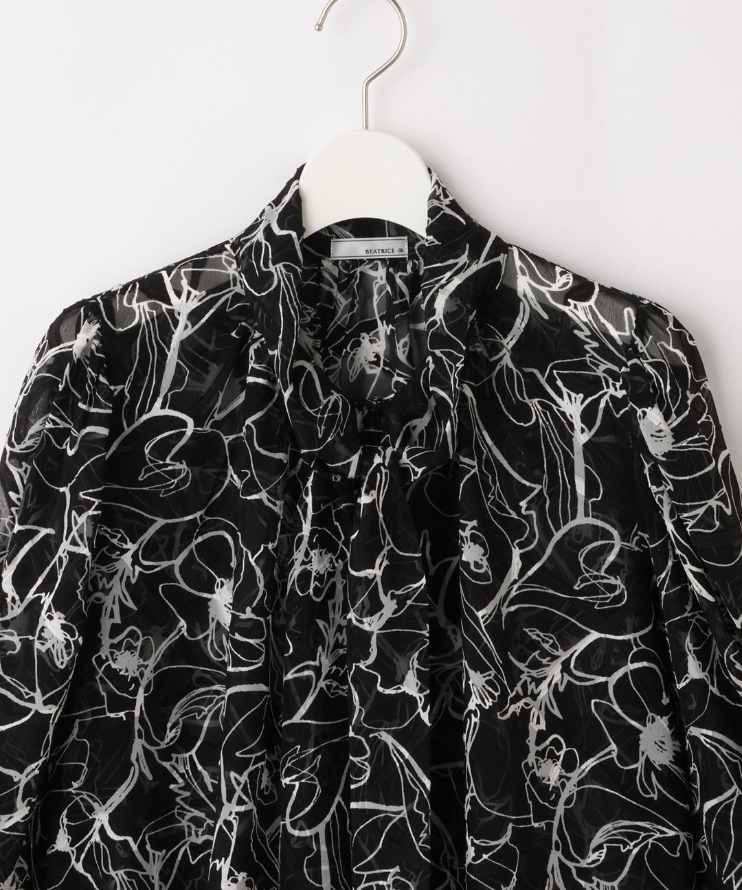 プリントボウタイブラウス